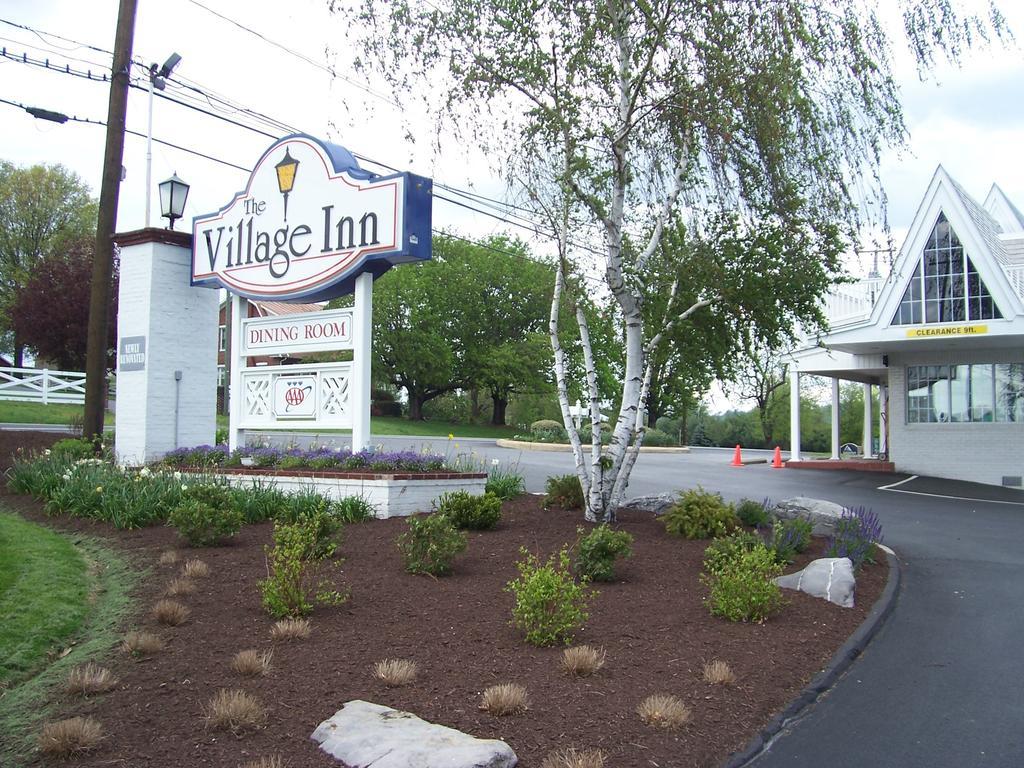 The Village Inn Харисонбург Екстериор снимка